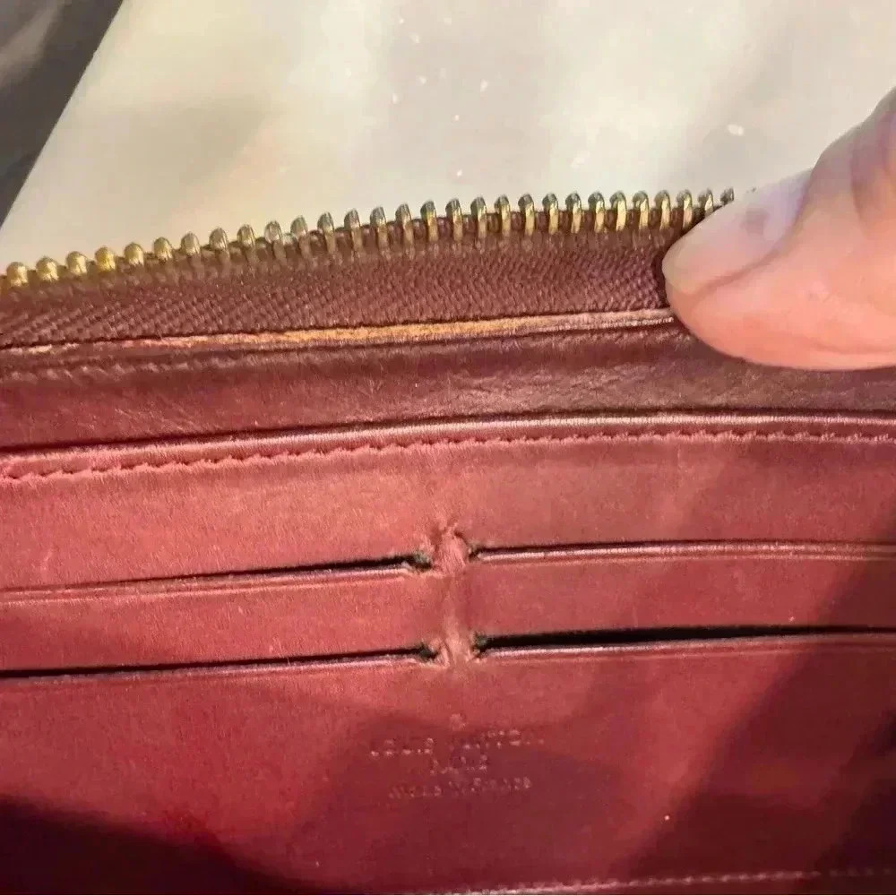 LOUIS VUITTON Long Wallet Zippy Monogram Vernis Bordeaux Date Code SP2120 - Picture 7 of 16